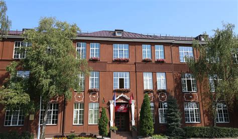 Nuotrauka, vaizduojanti Karaliaus Mindaugo profesinio mokymo centro pastatą