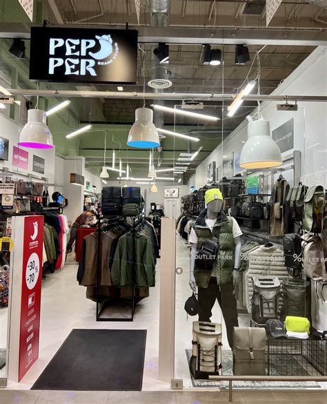 Moterų drabužių ir aksesuarų ekspozicija Outlet Park