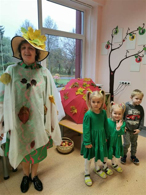 rudenėlio šventė, vaikai kostiumuose
