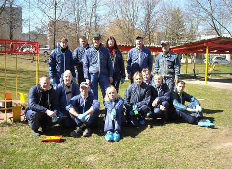 darbuotojai darželyje