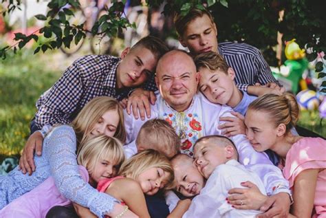 Didelė šeima su daug vaikų