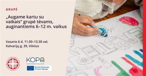 Darželio grupė su vaikais žaidžiančiais