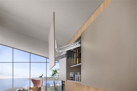 BLUM AVENTOS HF spalvų ir apdailos variantai