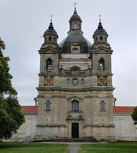 Pažaislio bažnyčios fasadas