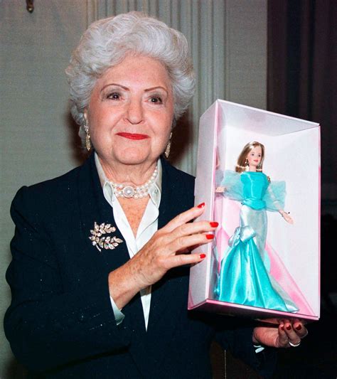 Ruth Handler su pirmąja Barbės lėle