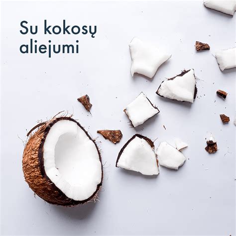 kūdikis su kokosų aliejumi