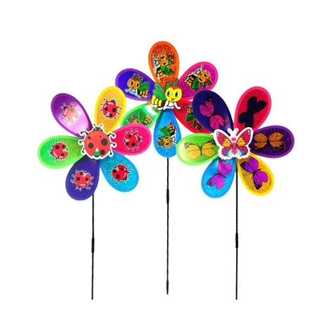 Įvairių dydžių ir spalvų vėjo malūnėliai