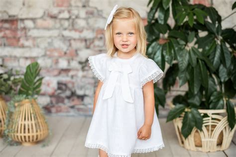 Lininės krikšto suknelės