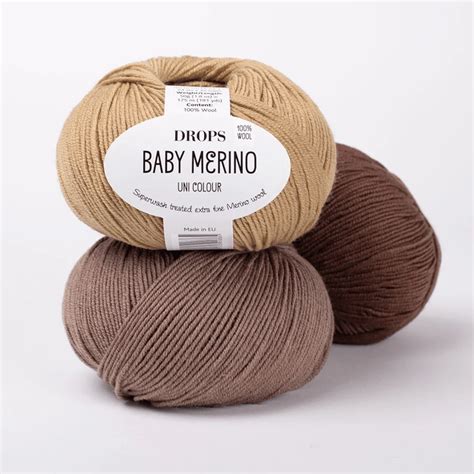 Įvairių spalvų DROPS Baby Merino siūlų pavyzdžiai