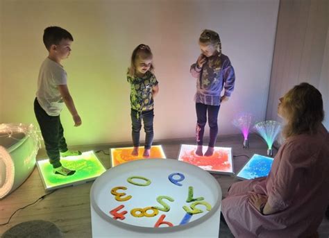 Nuotrauka, iliustruojanti vaikų veiklą darželyje