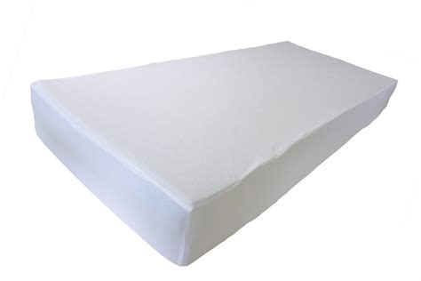 Neperšlampama paklodė kūdikio lovytei