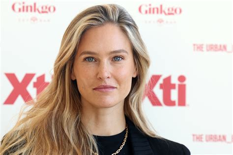 Bar Refaeli su šeima