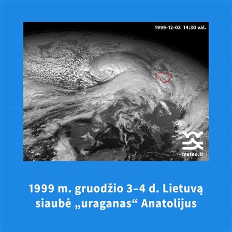 nuotrauka, kurioje matomas neryškus ir ryškus nėštumo testo brūkšnelis