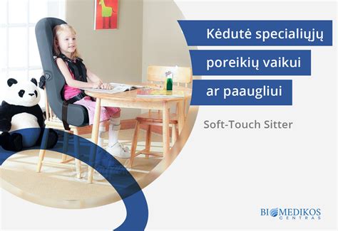 vaikas su tėvais prie stalo