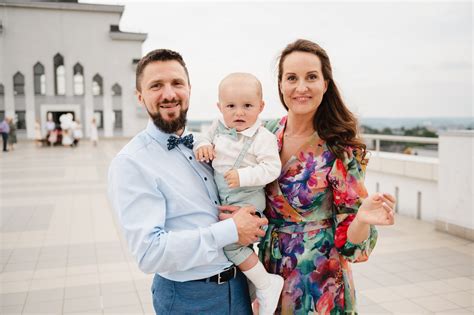 Šeimos susibūrimas krikštynų šventėje