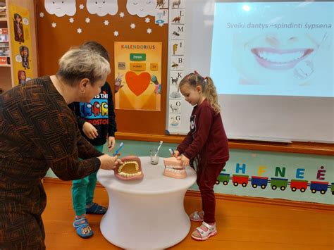 Vaiko burnos higienos svarba nuo mažens