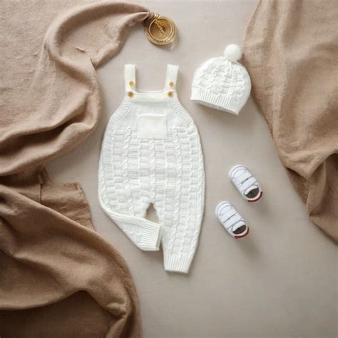 Stilingas megztas komplektas kūdikiui