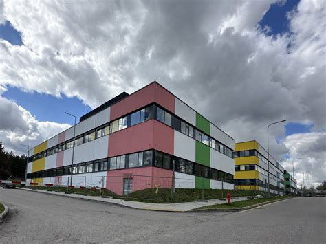 Vidinė erdvi, šviesi palata vaikų pediatrijos korpuse