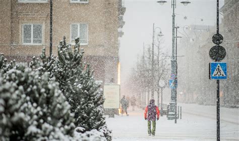 Simboliai, rodantys skirtingus kritulių tipus (lietus, sniegas, kruša)