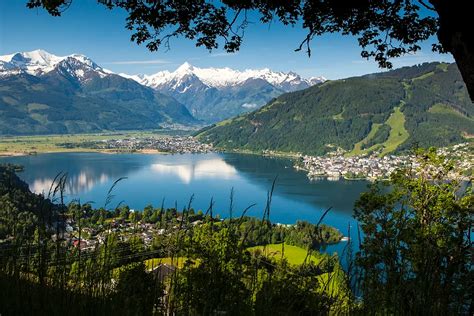 Vaizdas į Zell am See ežerą ir aplinkinius kalnus