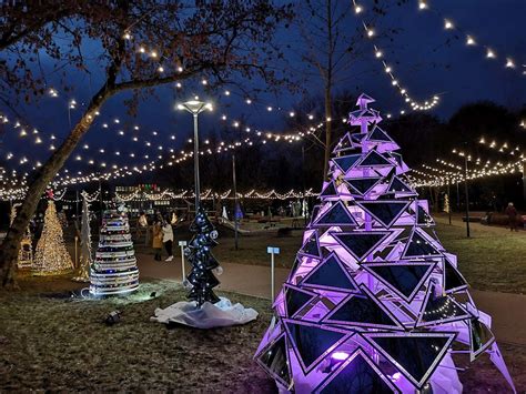 Kalėdinių eglučių alėja Trakuose