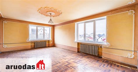 Erdvi ir šviesi žaidimų patalpa