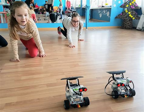 vaikai ir robotai