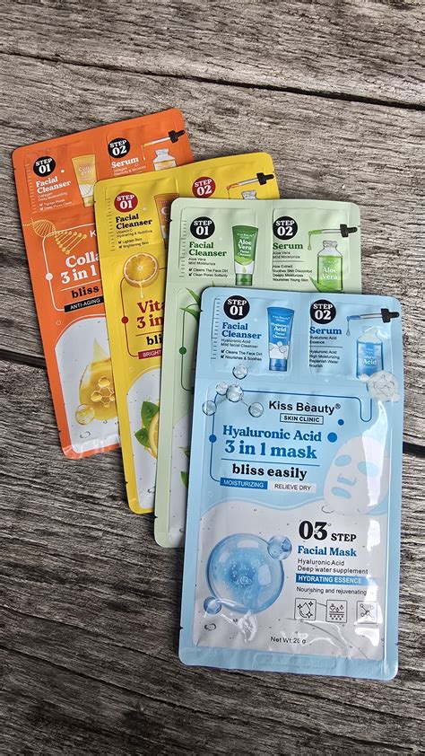 Mėginėlis su veido prausikliu