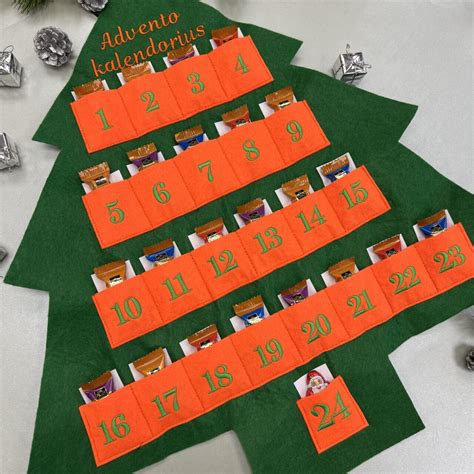 Vaikiški advento kalendoriai su įvairiais personažais