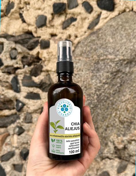 Buteliukas su arbatmedžio aliejumi ir kokosų aliejumi