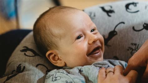 Nuotrauka su kūdikiu, naudojantis Canpol Babies žinduku