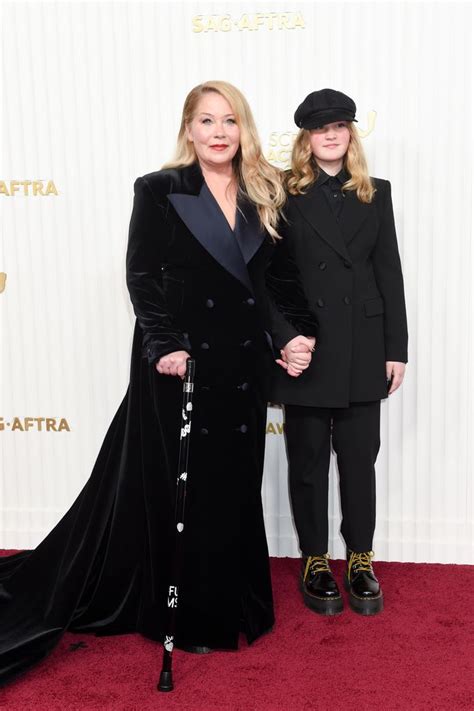 Christina Applegate su serialo tėvu