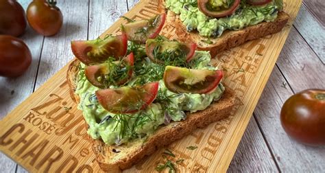 Tuno ir avokado užtepėlė kūdikiui