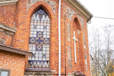 simbolinė nuotrauka - rūpestis ir parama