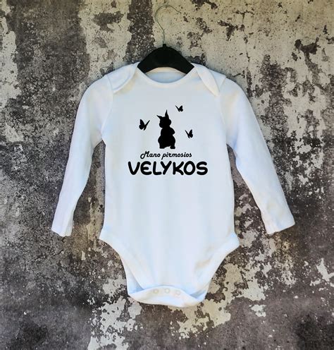 smėlinukas su užrašu