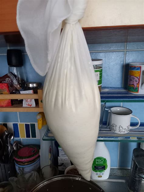 Namų gamybos varškės sūris