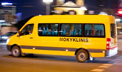 mokyklinis autobusas vaikams