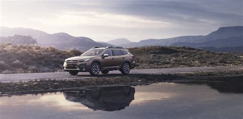 Paulius Korsakas su savo Subaru Outback automobiliu