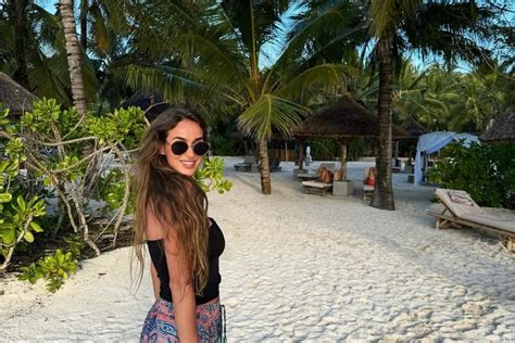 Mergina švenčia gimtadienį