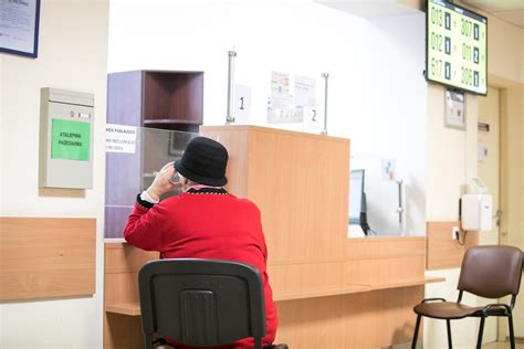 Asmenys, turintys teisę į privalomąjį sveikatos draudimą