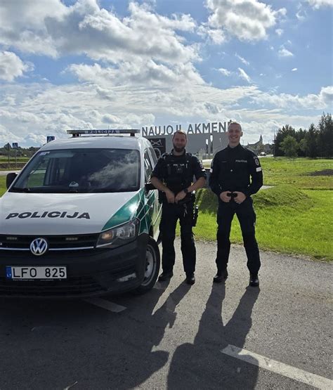 Simbolinė nuotrauka, vaizduojanti pagalbą ir rūpestį