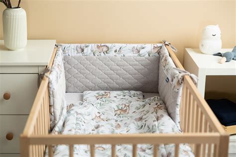 Įvairių tipų apsaugėlių kūdikio lovytei