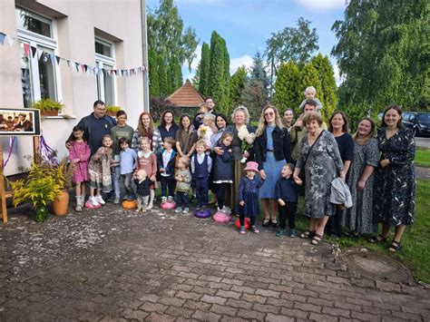mama apkabina sūnų