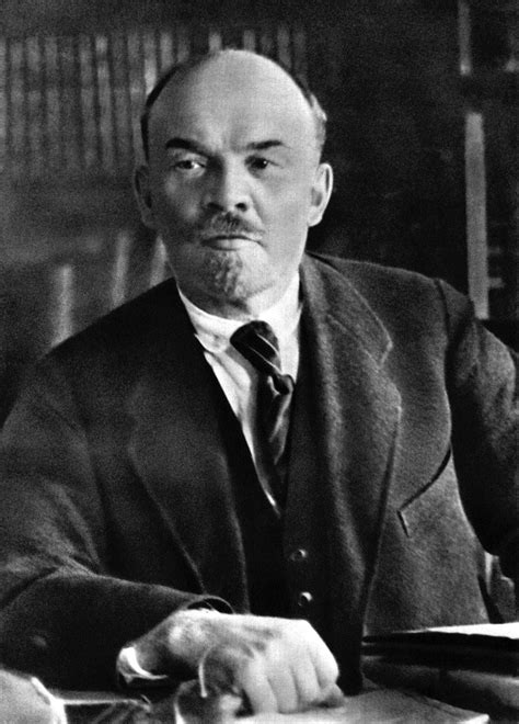 Vladimiras Leninas kalbantis su darbininkais