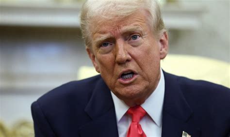 Donaldas Trumpas, 1985 m.