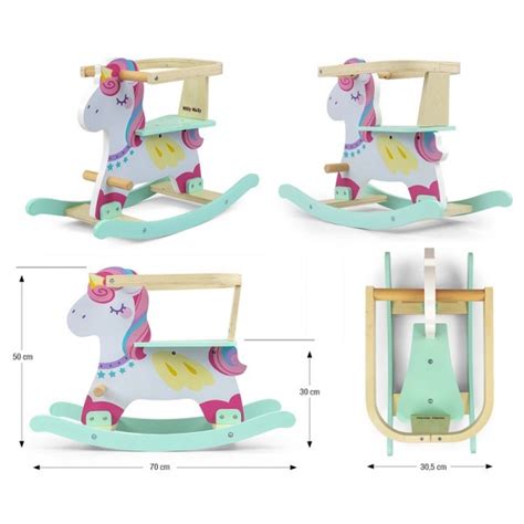 Kūdikis supamas kėdutėje