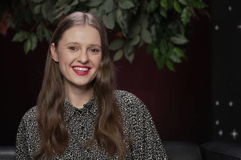 Ieva Zasimauskaitė su daina 
