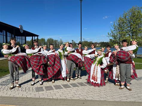 liaudiškų šokių ansamblis „Neris“