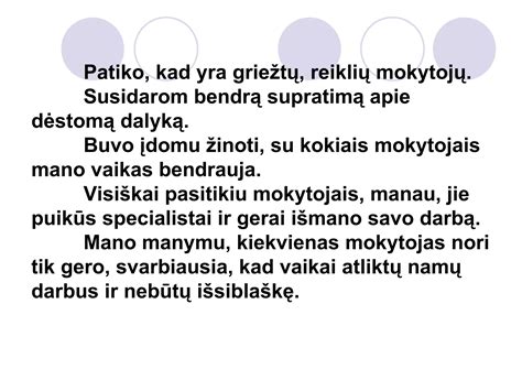 vaikas dirbantis kūrybišką darbą
