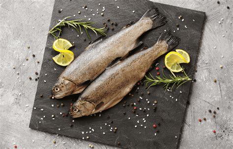 Žuvis ir daržovės - sveiki Omega-3 šaltiniai